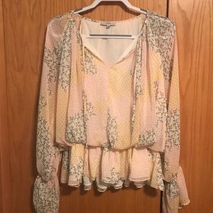 Like new, worn once beautiful top by Fate Size L.